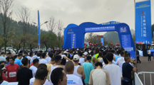 我院学子踊跃参与2024万峰林全国大学生半程马拉松比赛
