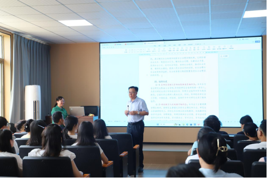凝心聚力 启智扬帆——社会学院召开2025级硕士研究生新生学科专业教育暨导师见面会