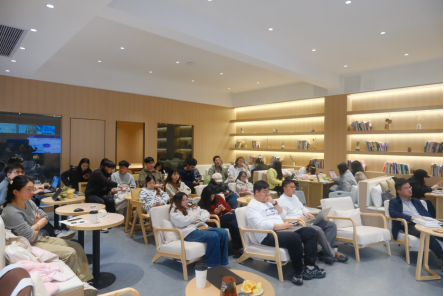 【书香校园 悦读贵民】暨“群学咖啡”第七期读书会：《局外人：越轨的社会学研究》成功举办